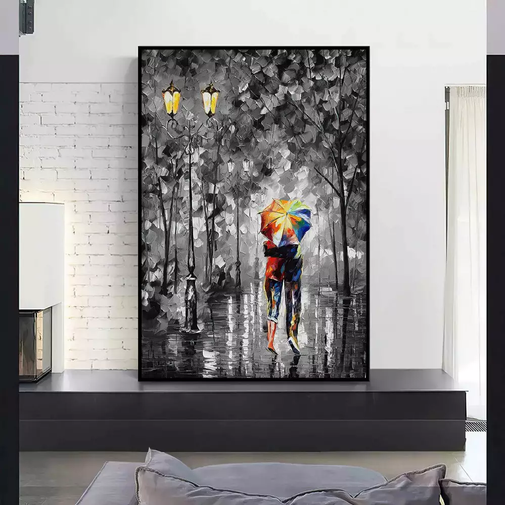 Quadro Decorativo 1 Tela: Momento Romântico na Chuva - Encanto e Conexão Humana em Noite