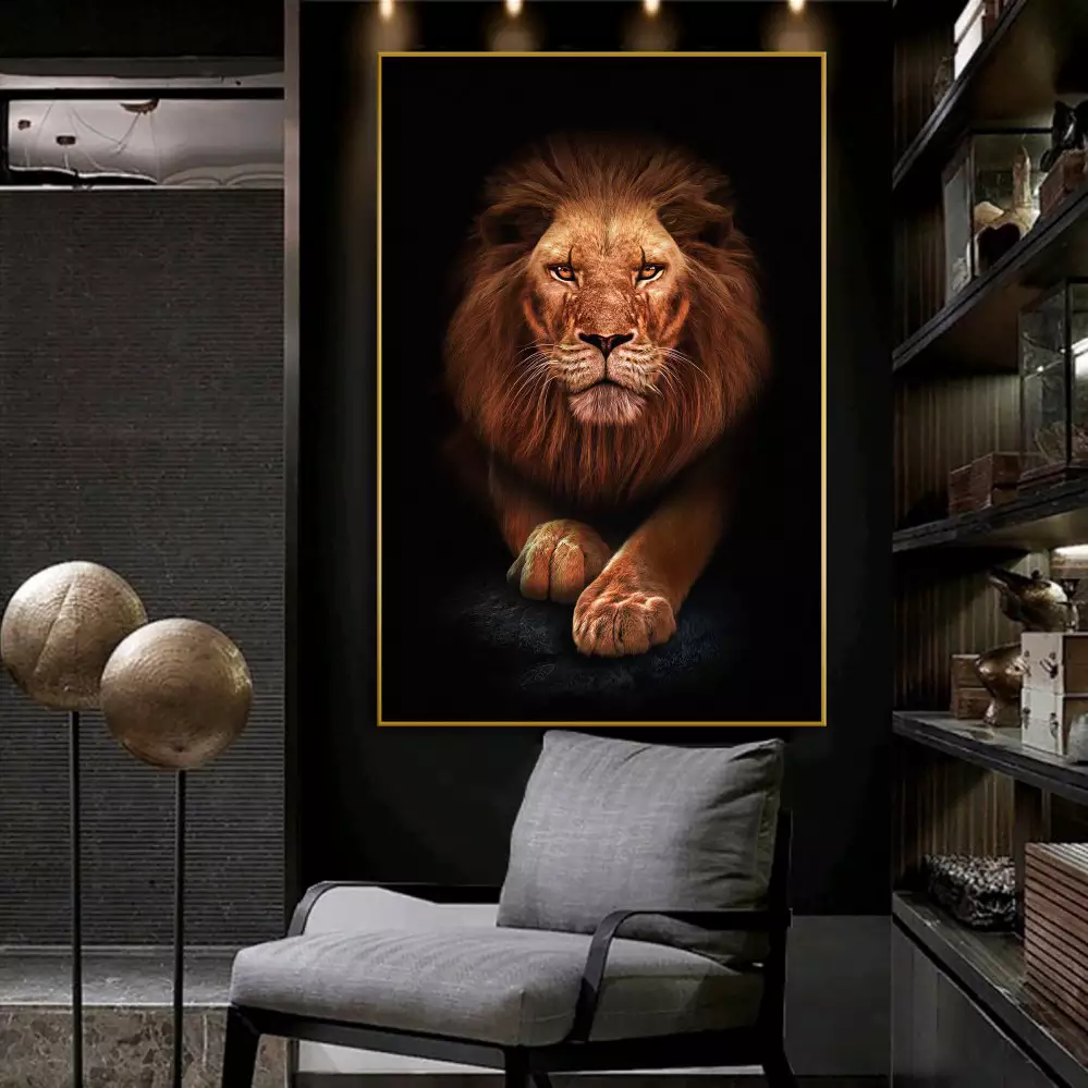 Quadro Decorativo 1 Tela: Realeza Selvagem - Retrato Intenso de Leão Dourado em Contraste